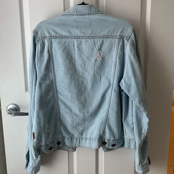 Men’s Brooklyn Cloth Co Distressed Jean Jacket Light Wash - Picture 6 of 7